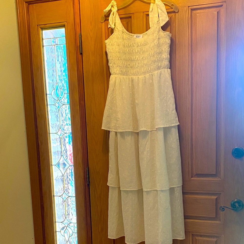 Elegant off white Tiered Sundress